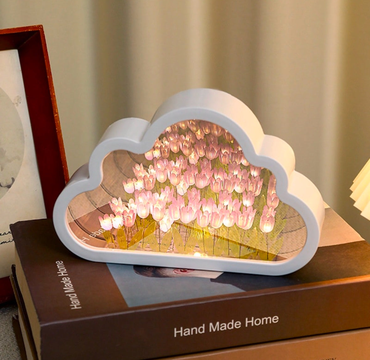 Tulip Cloud Lamp